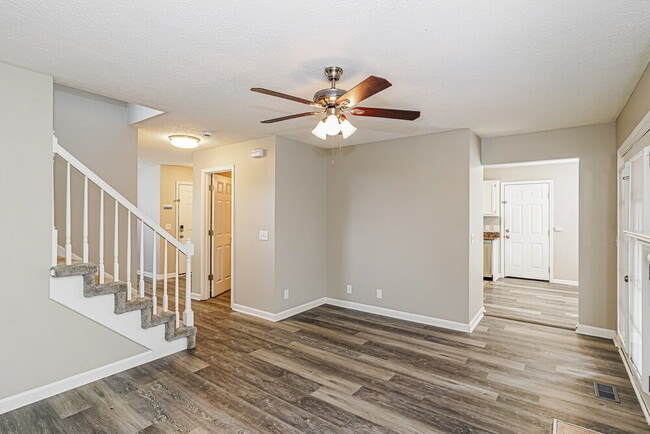 Building Photo - 379 Dorr Dr