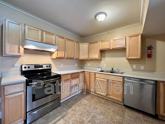 Building Photo - 5 Robert Allman Rd