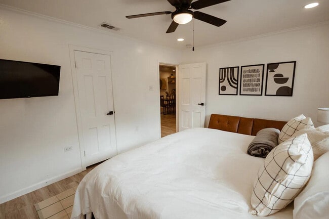 Building Photo - 1824 N 12th St