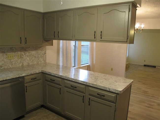 Building Photo - 4206 Harcourt Dr