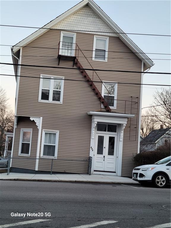 Building Photo - 230 Pawtucket Ave