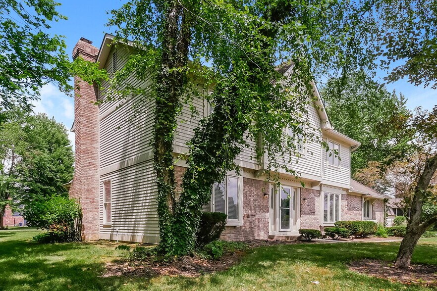 Building Photo - 100 Abbey Rd