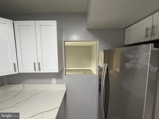 Building Photo - 6029 Majors Ln