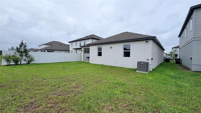 Building Photo - 5723 Cattle Rnch Dr