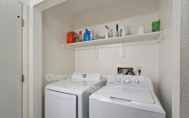Building Photo - 9231 Elgin Cir