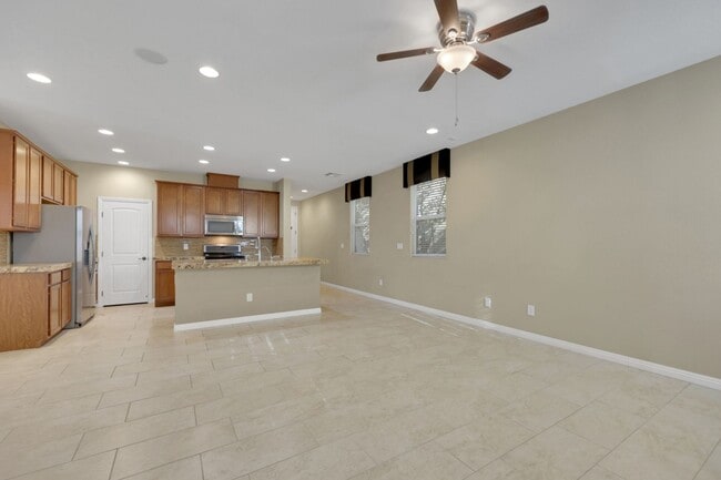Building Photo - Southern Highlands: Spacious 4-Bedroom Home in a Gated Community with Upstairs Loft, Private Back...