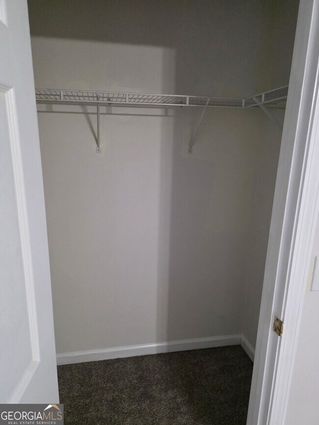 Building Photo - 1364 Hollenbeck Ln