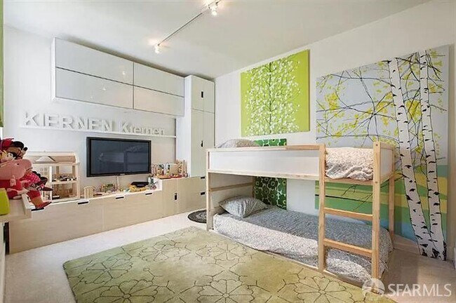 Building Photo - 1080 Sutter St