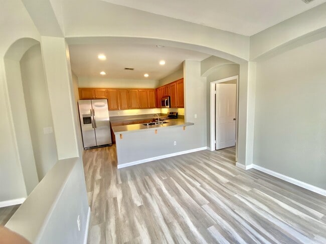 Building Photo - 4460 Brisbane Way