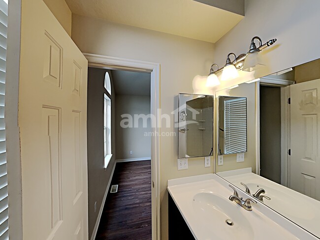 Building Photo - 1452 S 1350 W