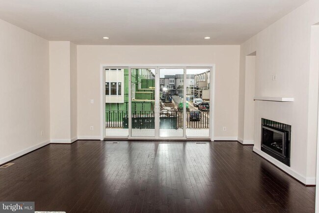 Building Photo - 23187 Hampton Oak Ter