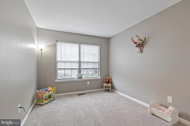 Building Photo - 105 Pin Oak Ct