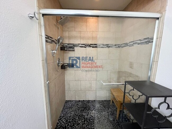 Building Photo - 18630 Burlington Pl