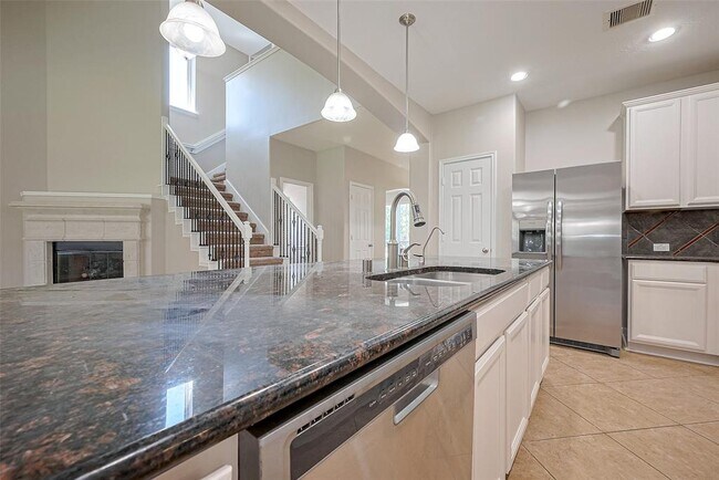 Building Photo - 5627 Granite Falls Ln