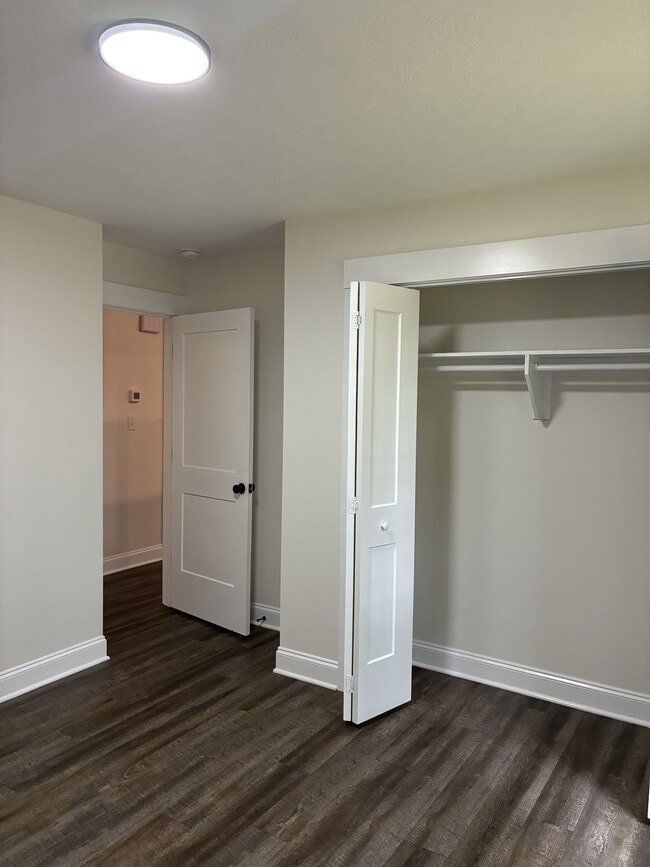 Building Photo - 267 Sterling Dr