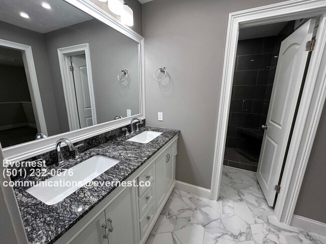 Building Photo - 201 Park Ridge Cir