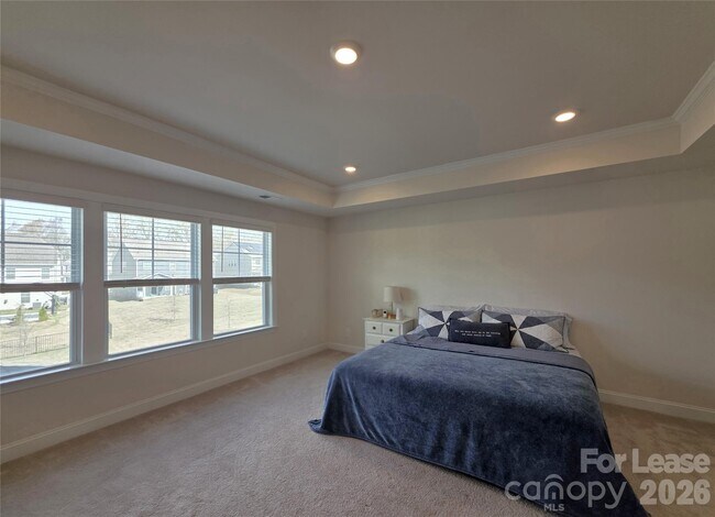 Building Photo - 2216 Skybrook Oaks Dr