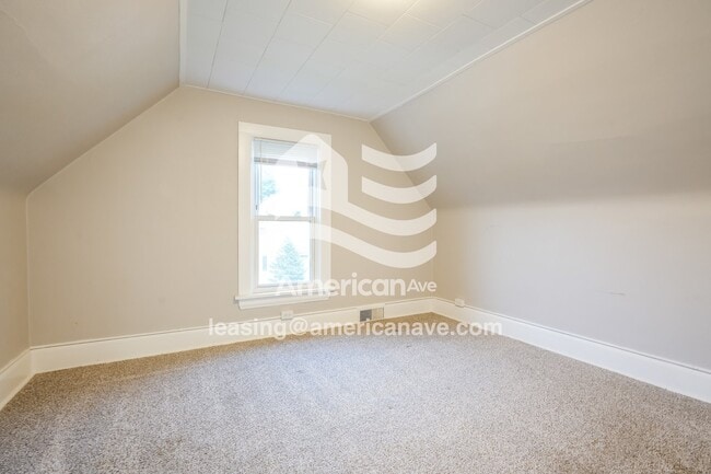 Building Photo - 515 S Brookfield St