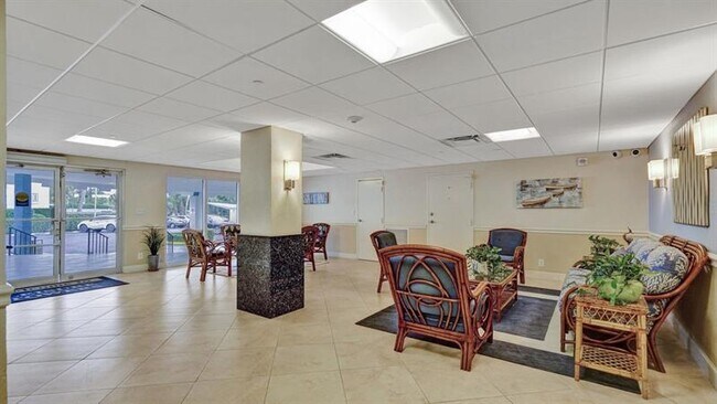 Building Photo - 1500 S Ocean Blvd