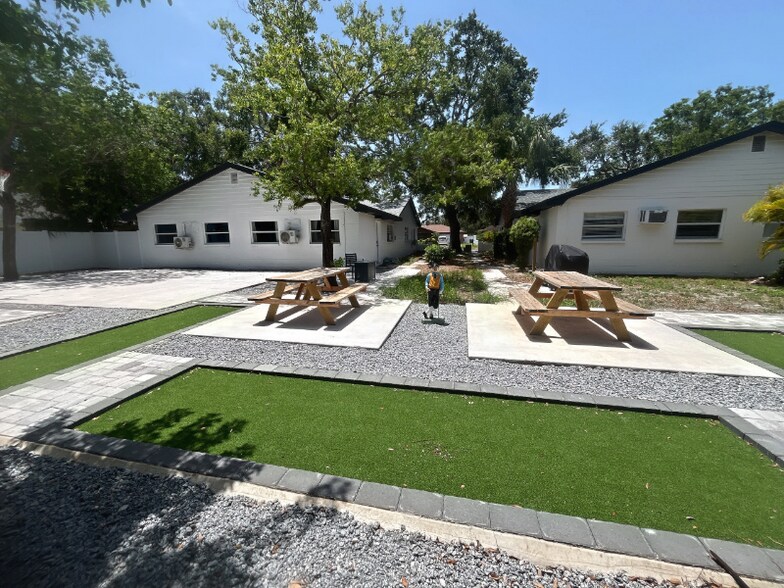 Building Photo - 4513 W McElroy Ave