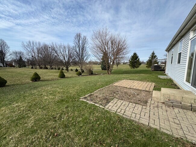 Building Photo - 1991 Westridge Pl