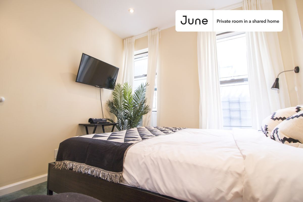 Building Photo - Room in Shared 4 bed/2 bath home