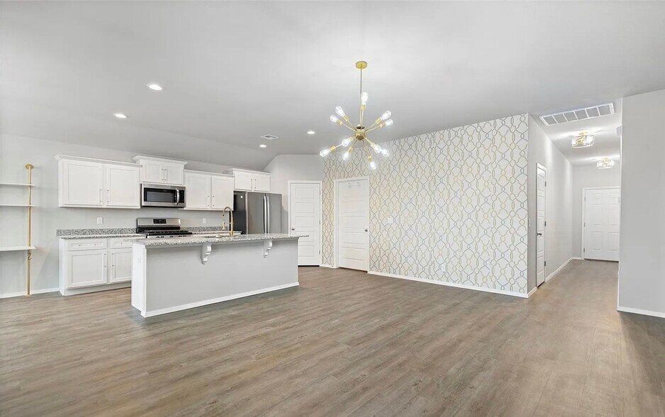 Building Photo - 14826 E 39th St S