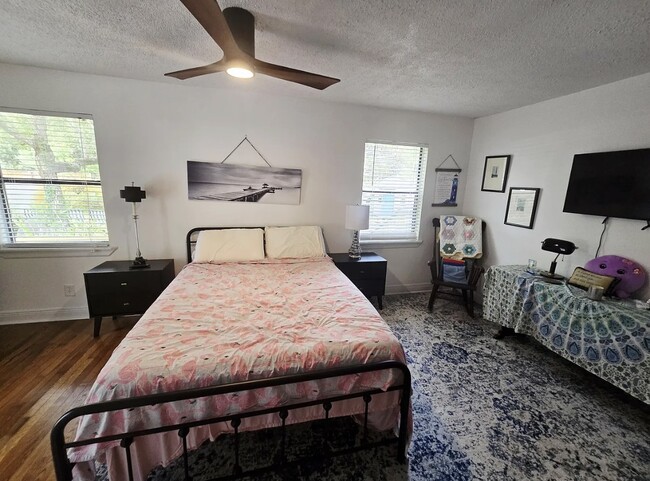 Building Photo - Santa Rosa Beach House