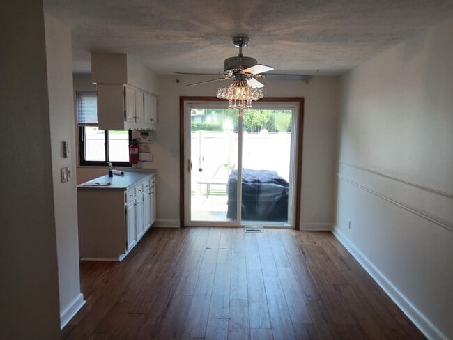Building Photo - Valley Brook Community