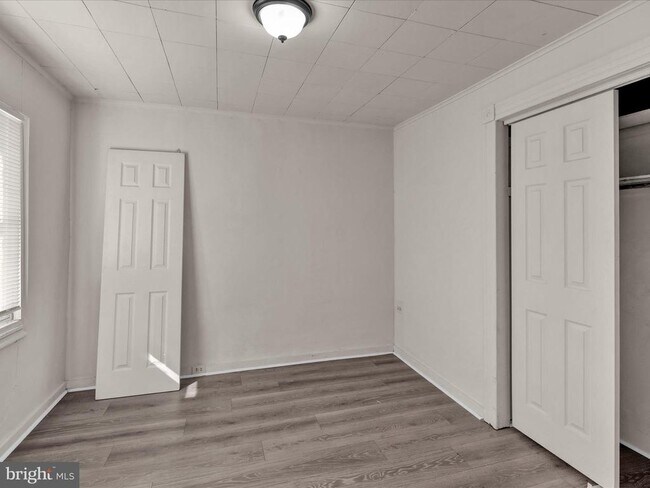 Building Photo - 448 Penn Ave