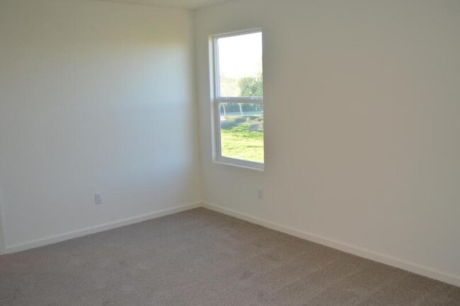 Building Photo - 263 Shafer Ave