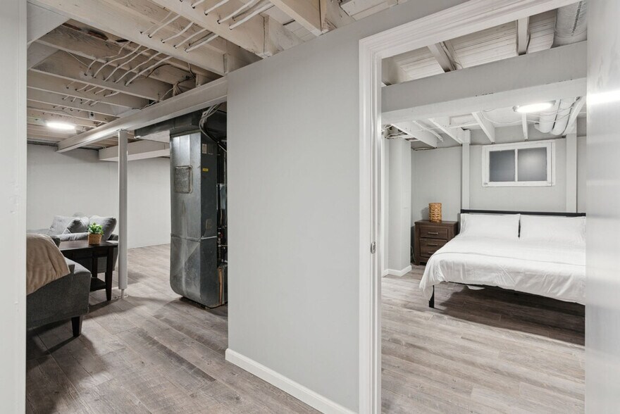 Building Photo - 502 Blanche Dr