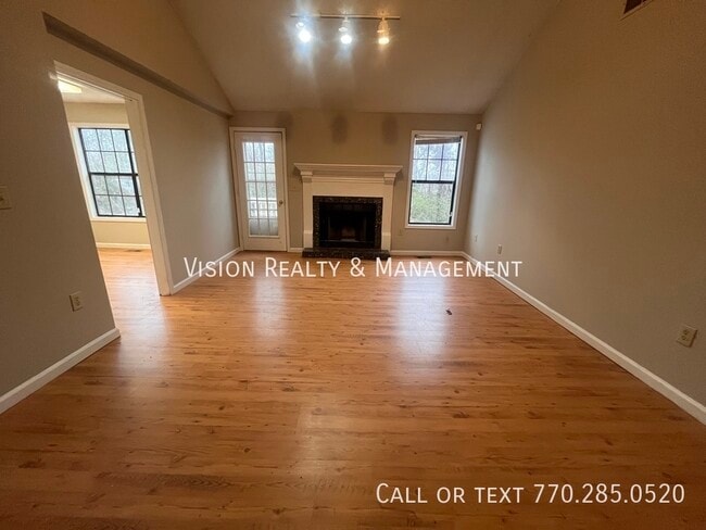 Building Photo - 60 Bagwell Rd