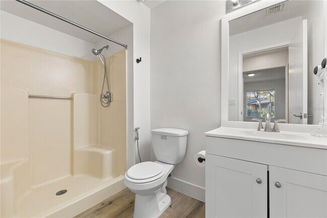 Building Photo - 5606 Blue Shadows Ct