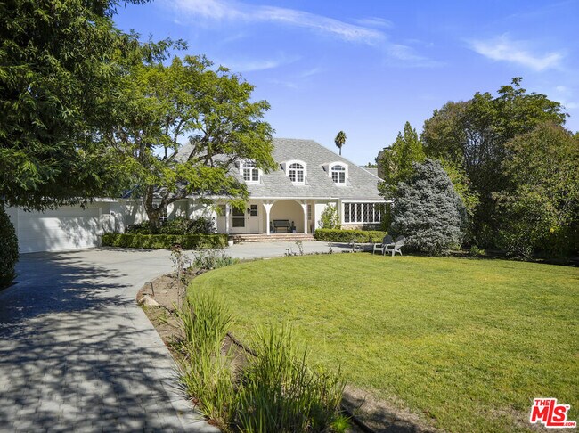 Primary Photo - 13161 Addison St