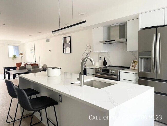 Building Photo - 2605 E Boston St