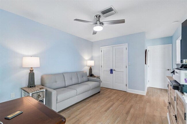 Building Photo - 392 Boca Ciega Point Blvd N