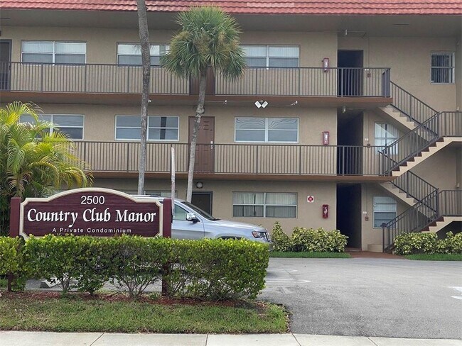 Building Photo - 2500 Coral Springs Dr