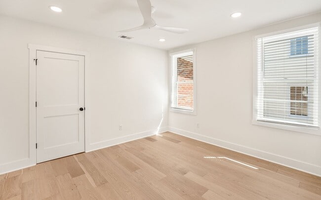 Building Photo - Downtown Beaufort Charmer