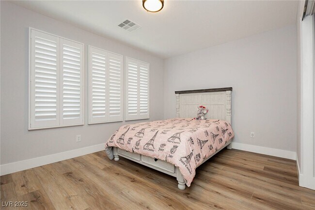 Building Photo - 8095 Carpenter Creek Ave