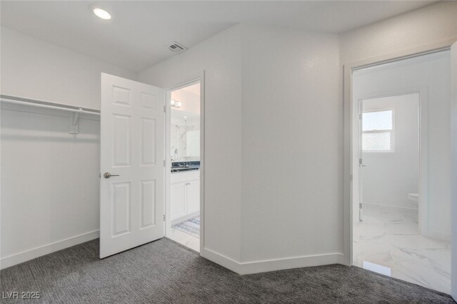 Building Photo - 1213 E Malibu Sands Ave