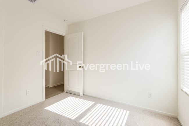 Building Photo - 11740 Lazy Oak Crk Dr