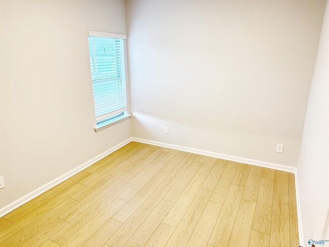 Building Photo - 6057 Gardner Maples Dr SE