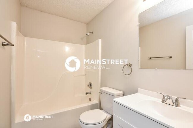 Building Photo - 3 Bedroom Pet-Friendly Home in LITHONIA, GA with Main Street Renewal