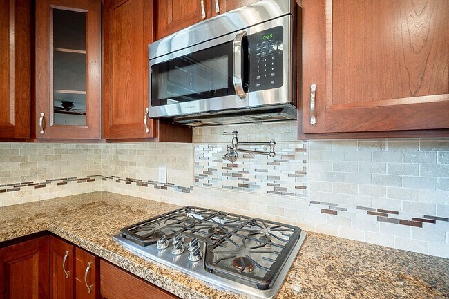 Building Photo - South Scottsdale with Views of Camelback!