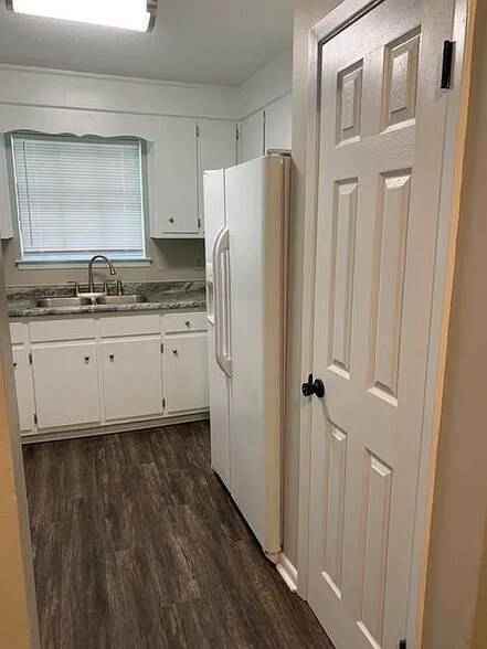 Building Photo - 7707 Kipling St