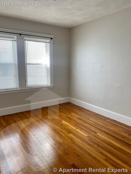 Building Photo - 12 Silvey Pl