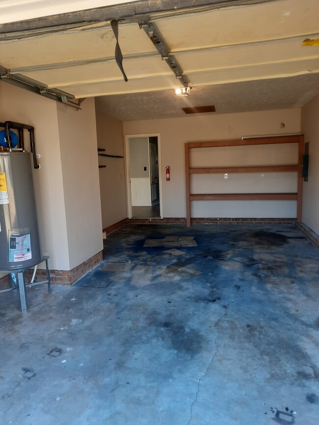 Building Photo - 6921 Timberwood Dr