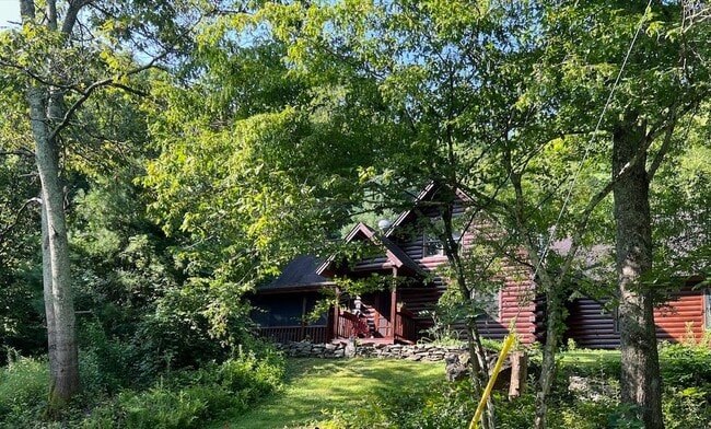 Building Photo - 5451 River Rd