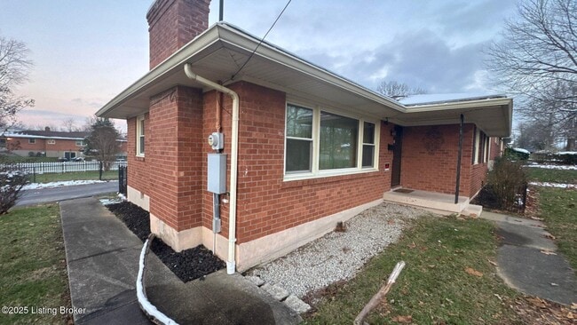 Building Photo - 6001 Applegate Ln